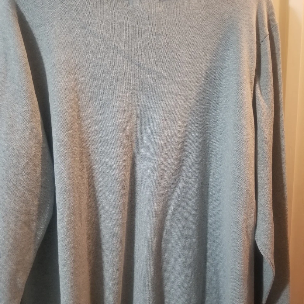 Sweater - Picture 3 of 3